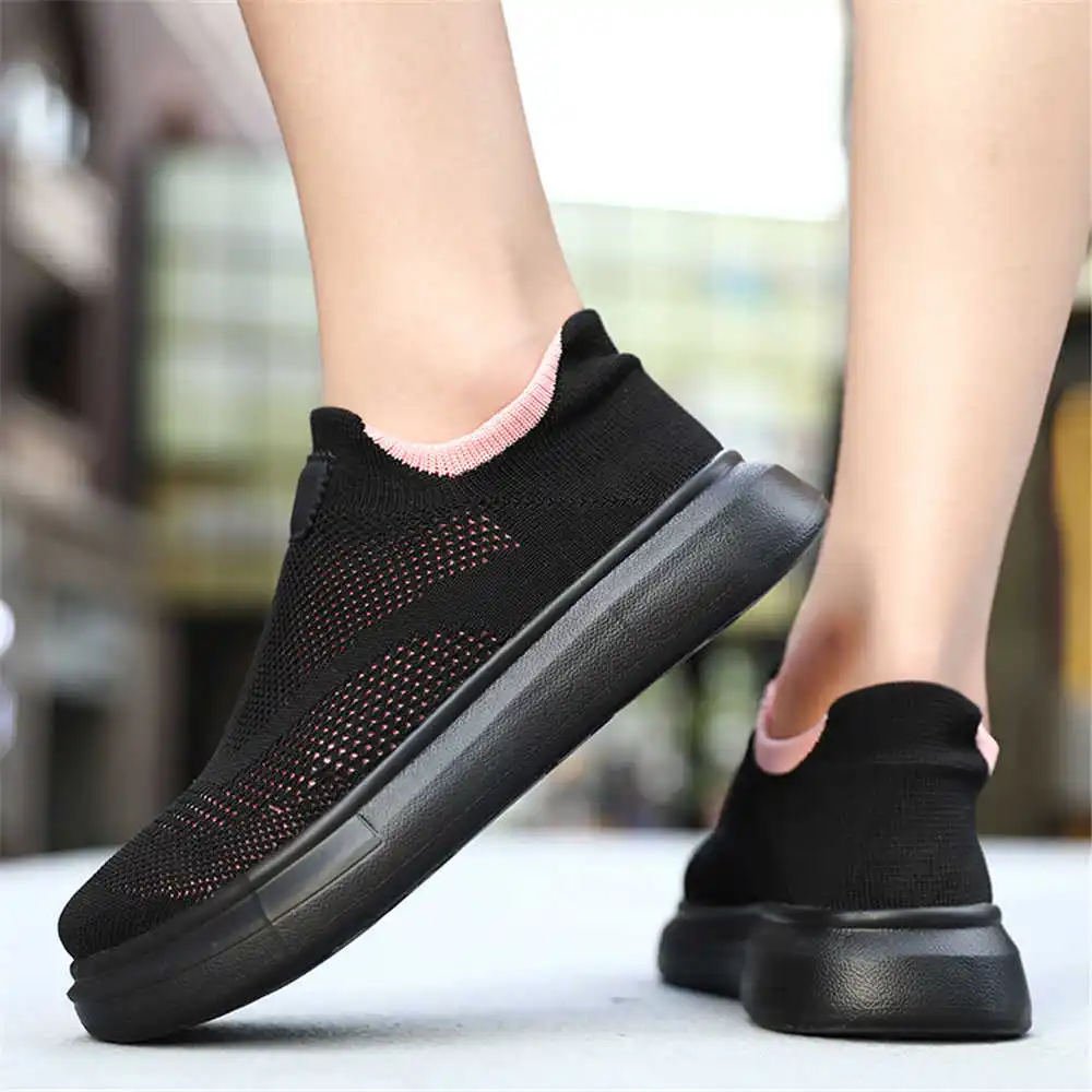 Calze con plateau scarpe marro - Home Office News Uk recensione e prezzo